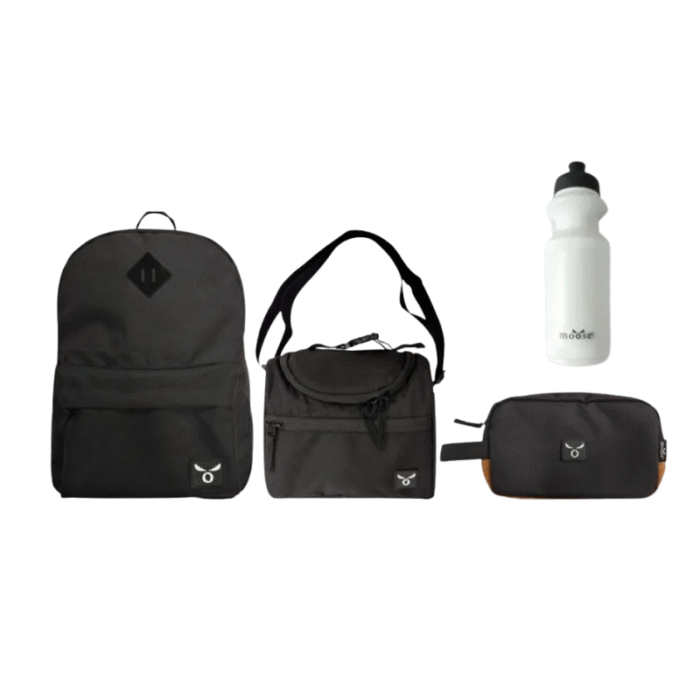 Pack Escolar Moose Black Mochila + Botella 600 ml + Lonchera + Estuche